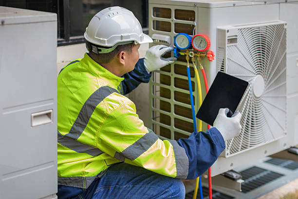 Professional Hvac Installation technician working in Elwood, NY